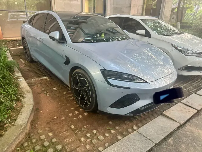 2022 AITO AITO M5 Range Extended 125HP REEV 40KWH,autocango,china used car exporter,china ev exporter,chinese used car exporter,chinese used ev exporter