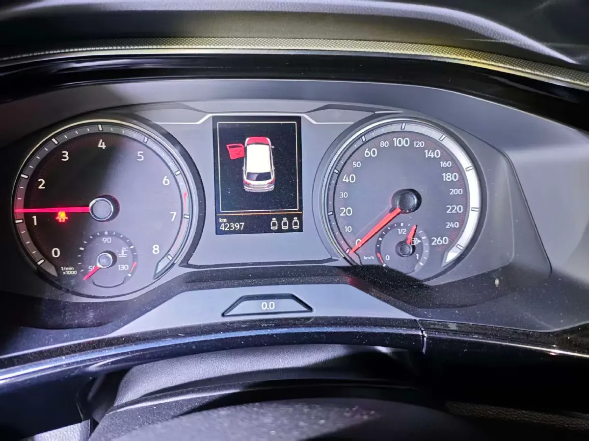 2019 Jeep Cherokee 2.0T 234HP L4 9AT,autocango,china used car exporter,china ev exporter,chinese used car exporter,chinese used ev exporter