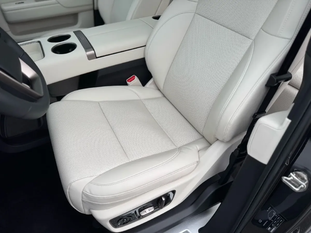 2025 Li MEGA BEV,autocango,china used car exporter,china ev exporter,chinese used car exporter,chinese used ev exporter