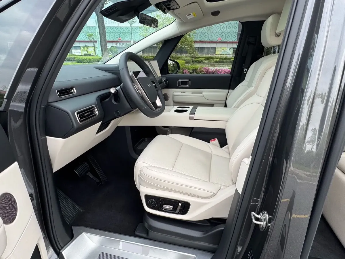 2025 Li MEGA BEV,autocango,china used car exporter,china ev exporter,chinese used car exporter,chinese used ev exporter