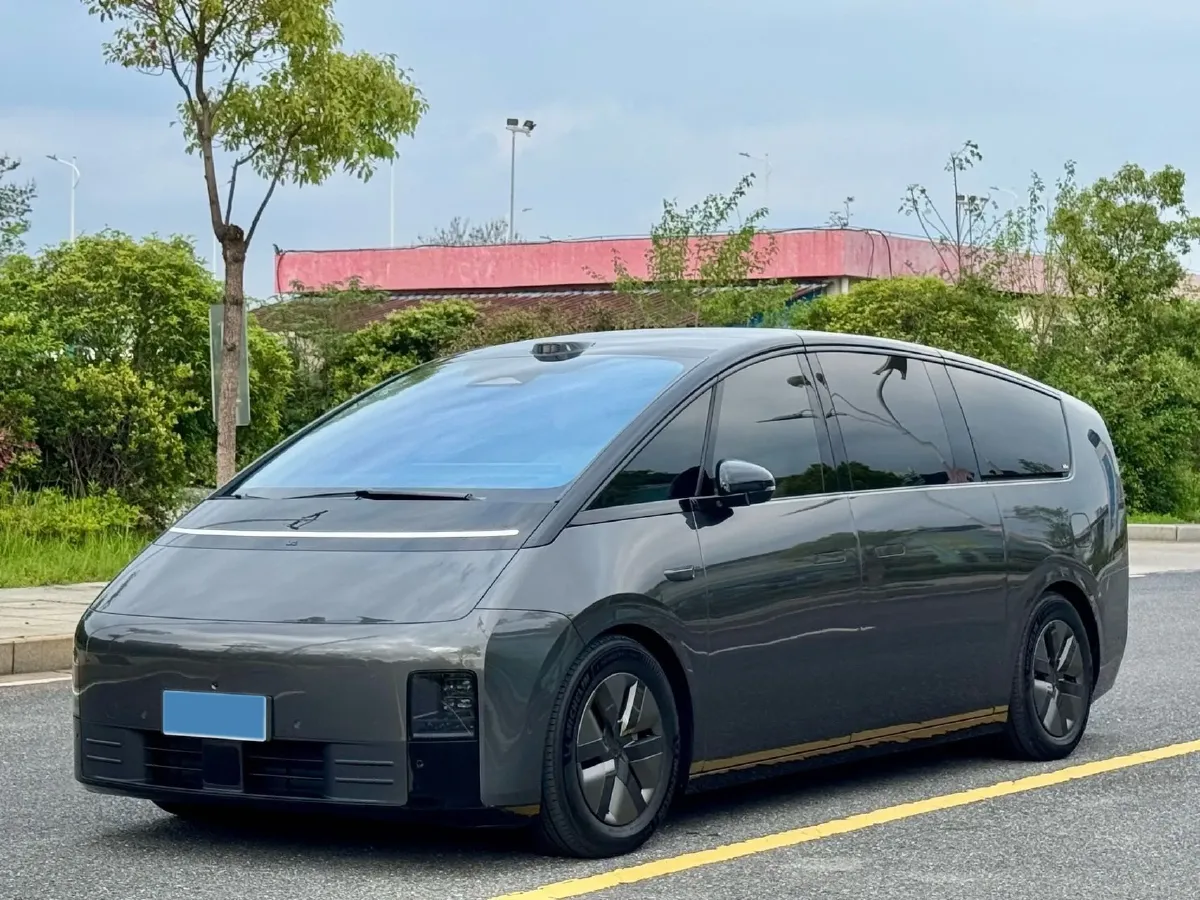 2025 Li MEGA BEV,autocango,china used car exporter,china ev exporter,chinese used car exporter,chinese used ev exporter