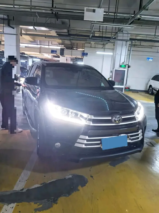 2018 Toyota Highlander 2.0T 220HP L4 6AT,autocango,china used car exporter,china ev exporter,chinese used car exporter,chinese used ev exporter