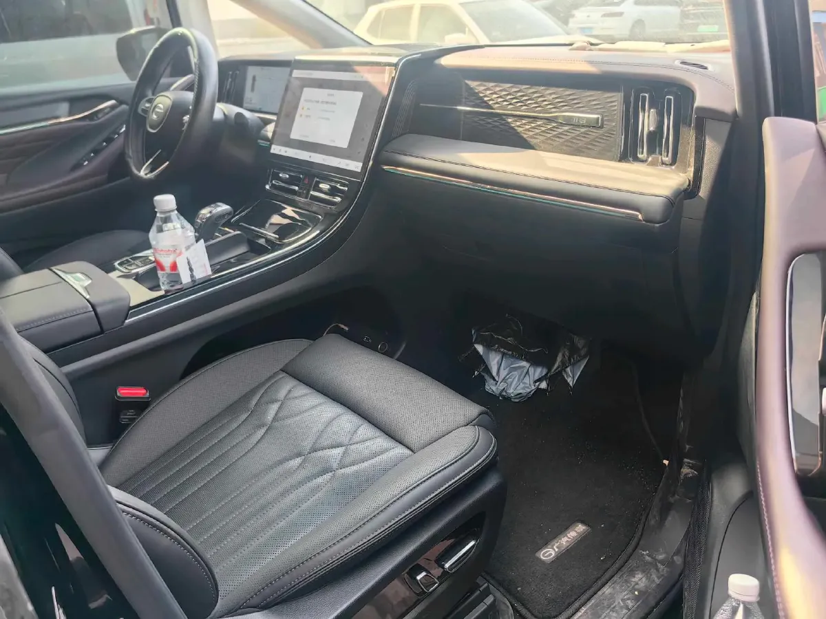 2024 GAC Trumpchi M8 2.0T 252HP L4 8AT,autocango,china used car exporter,china ev exporter,chinese used car exporter,chinese used ev exporter