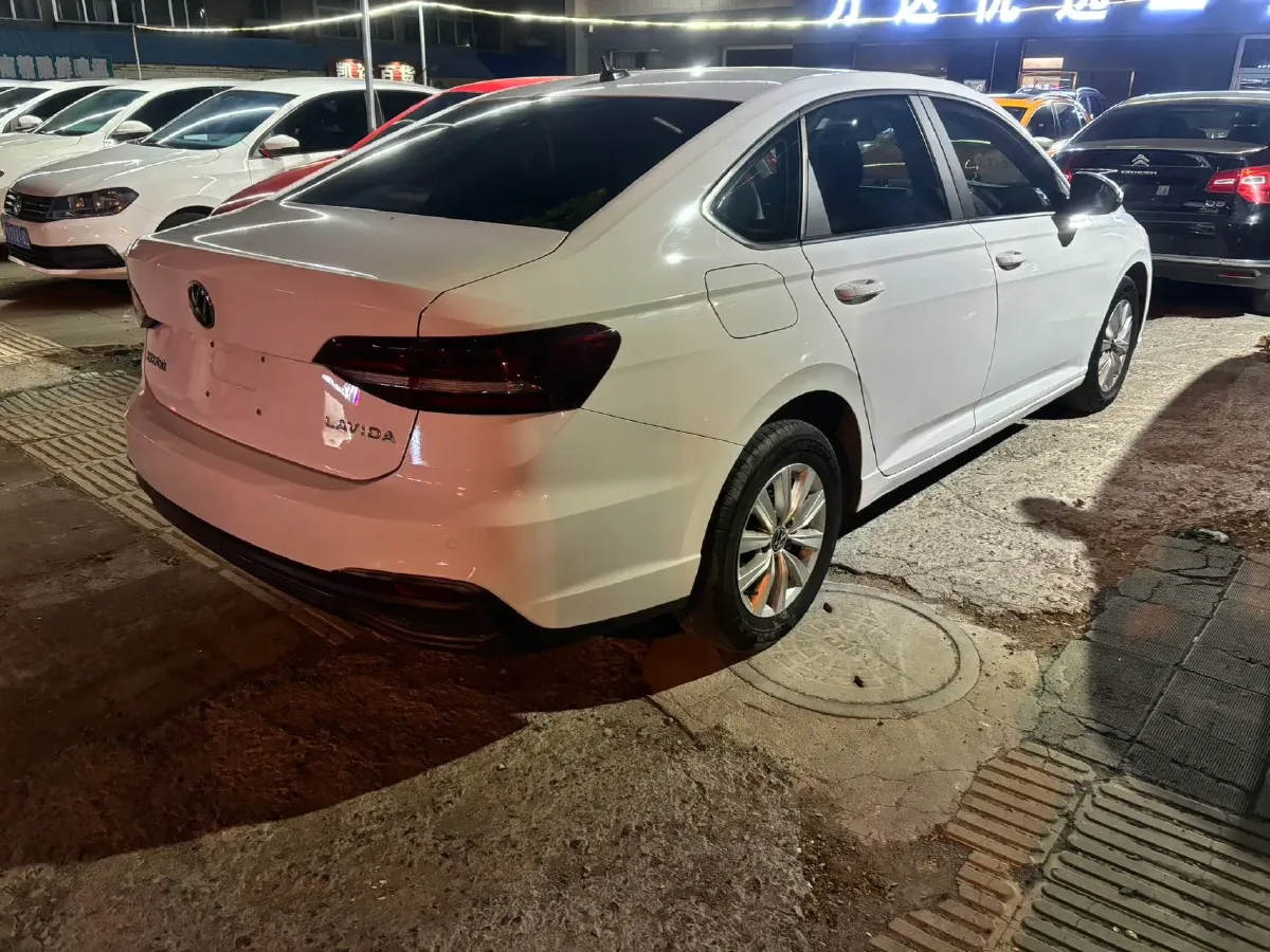 2024 Volkswagen Lavida 1.5L 110HP L4 6AT,autocango,china used car exporter,china ev exporter,chinese used car exporter,chinese used ev exporter