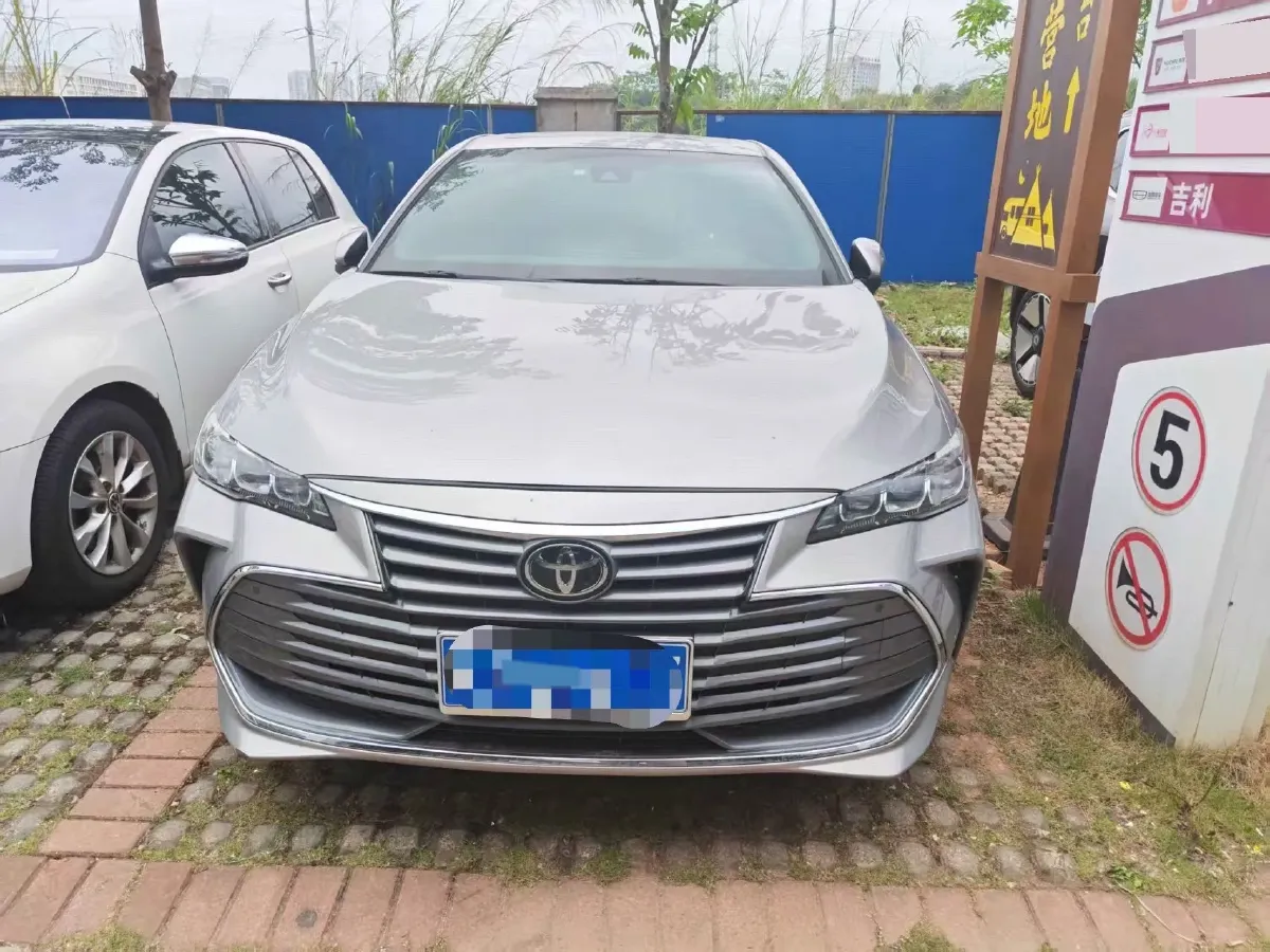 2019 Toyota Avalon 2.0L 178HP L4 CVT,autocango,china used car exporter,china ev exporter,chinese used car exporter,chinese used ev exporter