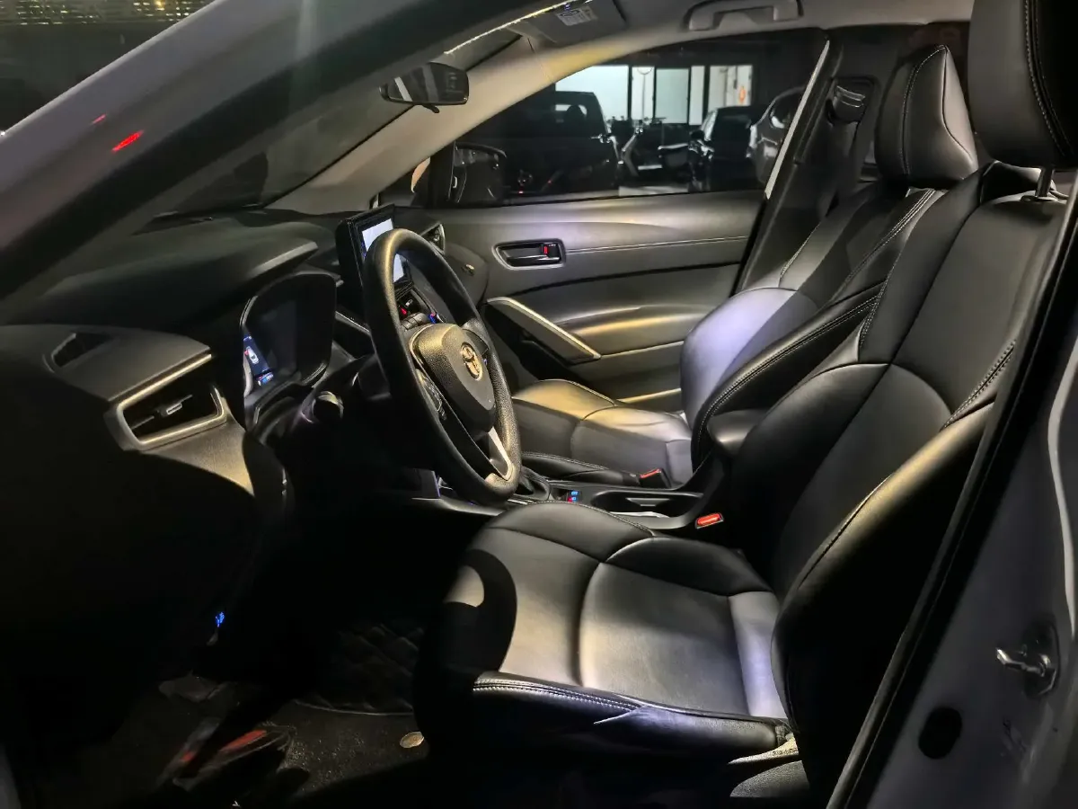 2022 Toyota Frontlander 2.0L 171HP L4 CVT,autocango,china used car exporter,china ev exporter,chinese used car exporter,chinese used ev exporter