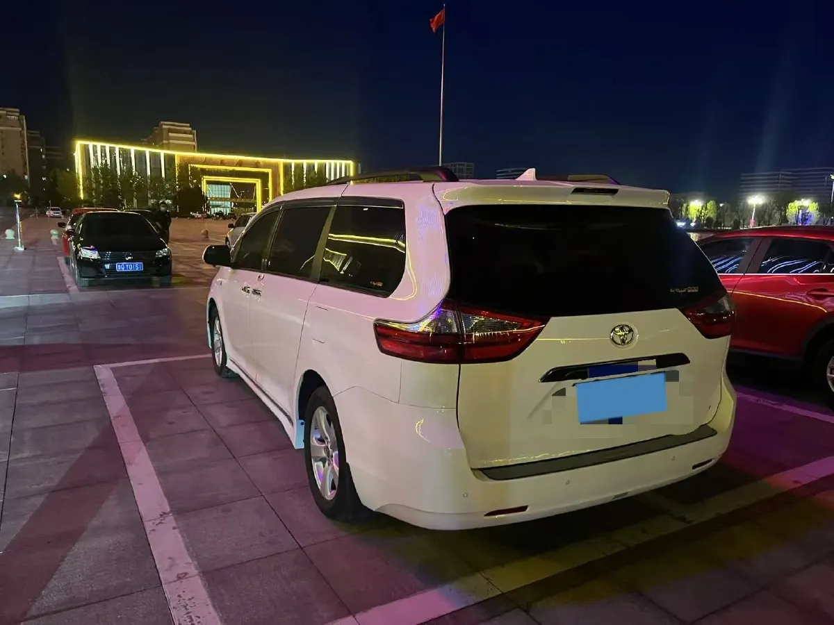 2019 Toyota Camry 2.0L 178HP L4 CVT,autocango,china used car exporter,china ev exporter,chinese used car exporter,chinese used ev exporter