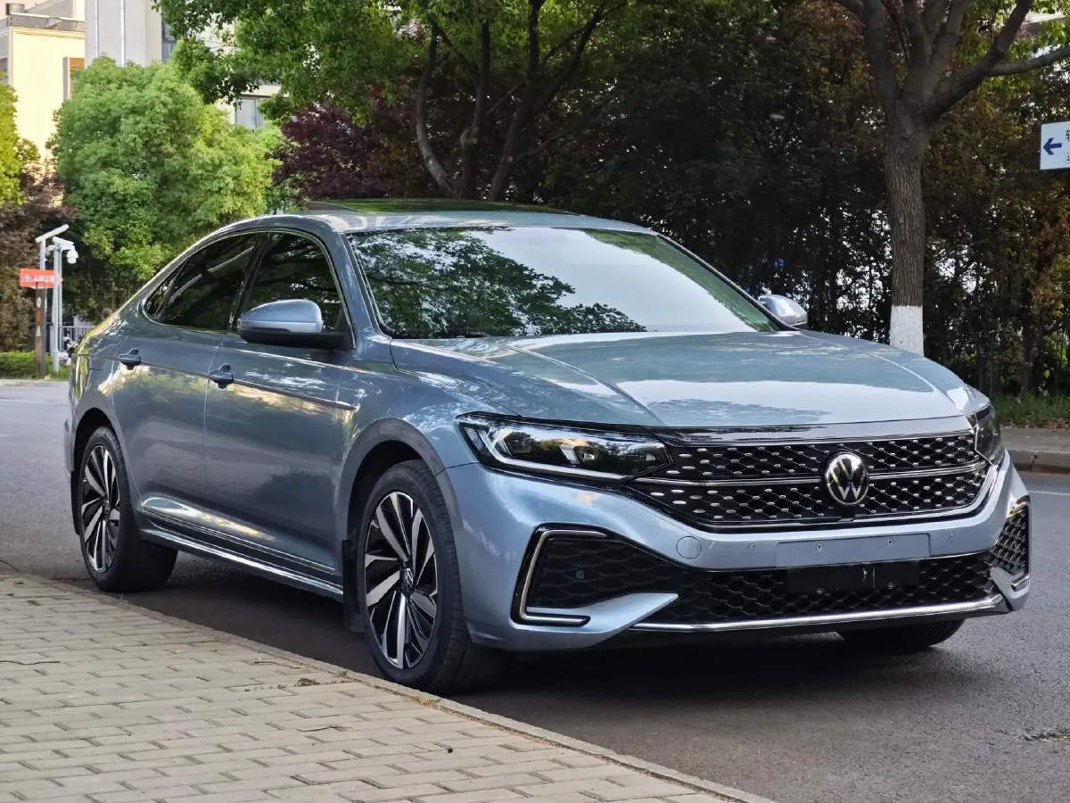 2022 Skoda Kodiak GT 2.0T 186HP L4 7DCT,autocango,china used car exporter,china ev exporter,chinese used car exporter,chinese used ev exporter