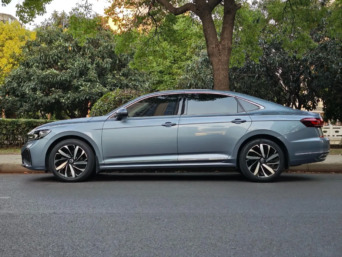 2022 Skoda Kodiak GT 2.0T 186HP L4 7DCT,autocango,china used car exporter,china ev exporter,chinese used car exporter,chinese used ev exporter