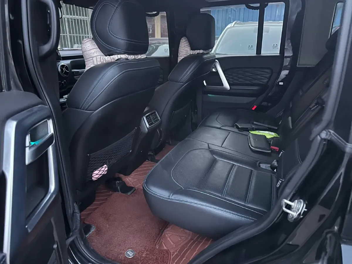 2020 Beijing BJ40 2.0T 224HP L4 8AT,autocango,china used car exporter,china ev exporter,chinese used car exporter,chinese used ev exporter