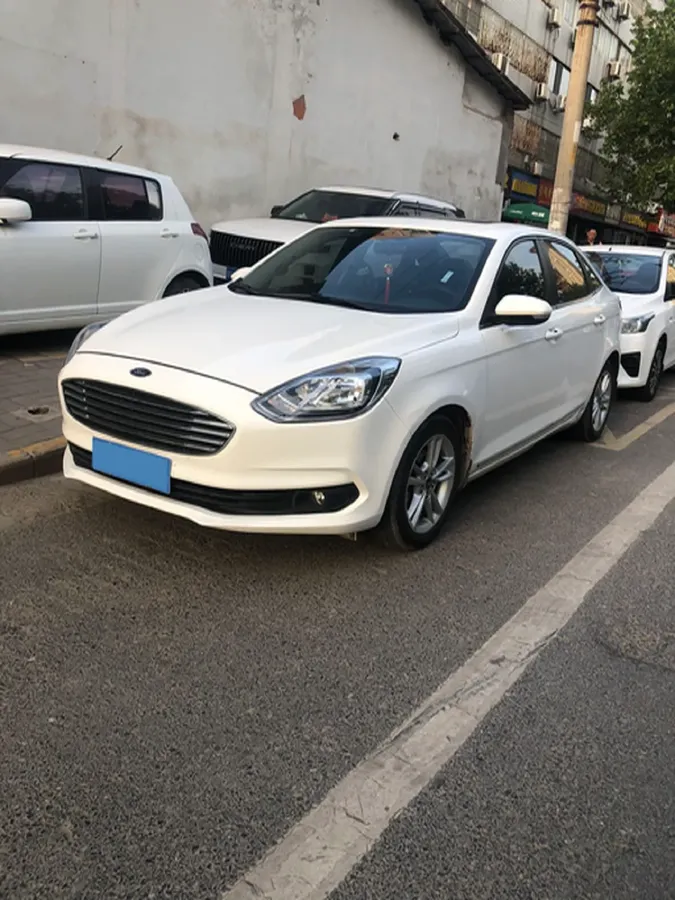 2019 Ford Escort 1.5L 122HP L3 6AT,autocango,china used car exporter,china ev exporter,chinese used car exporter,chinese used ev exporter