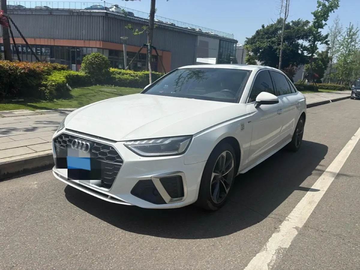 2020 Audi A4L 2.0T 190HP L4 7DCT,autocango,china used car exporter,china ev exporter,chinese used car exporter,chinese used ev exporter