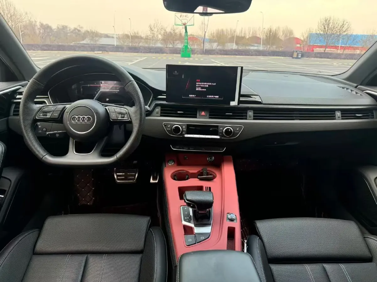 2024 Audi A4L 2.0T 190HP L4 7DCT,autocango,china used car exporter,china ev exporter,chinese used car exporter,chinese used ev exporter