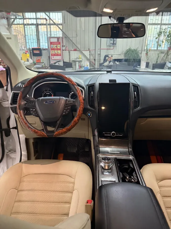 2020 Ford Edge 2.0T 245HP L4 8AT,autocango,china used car exporter,china ev exporter,chinese used car exporter,chinese used ev exporter