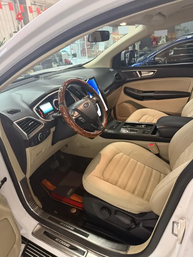 2020 Ford Edge 2.0T 245HP L4 8AT,autocango,china used car exporter,china ev exporter,chinese used car exporter,chinese used ev exporter