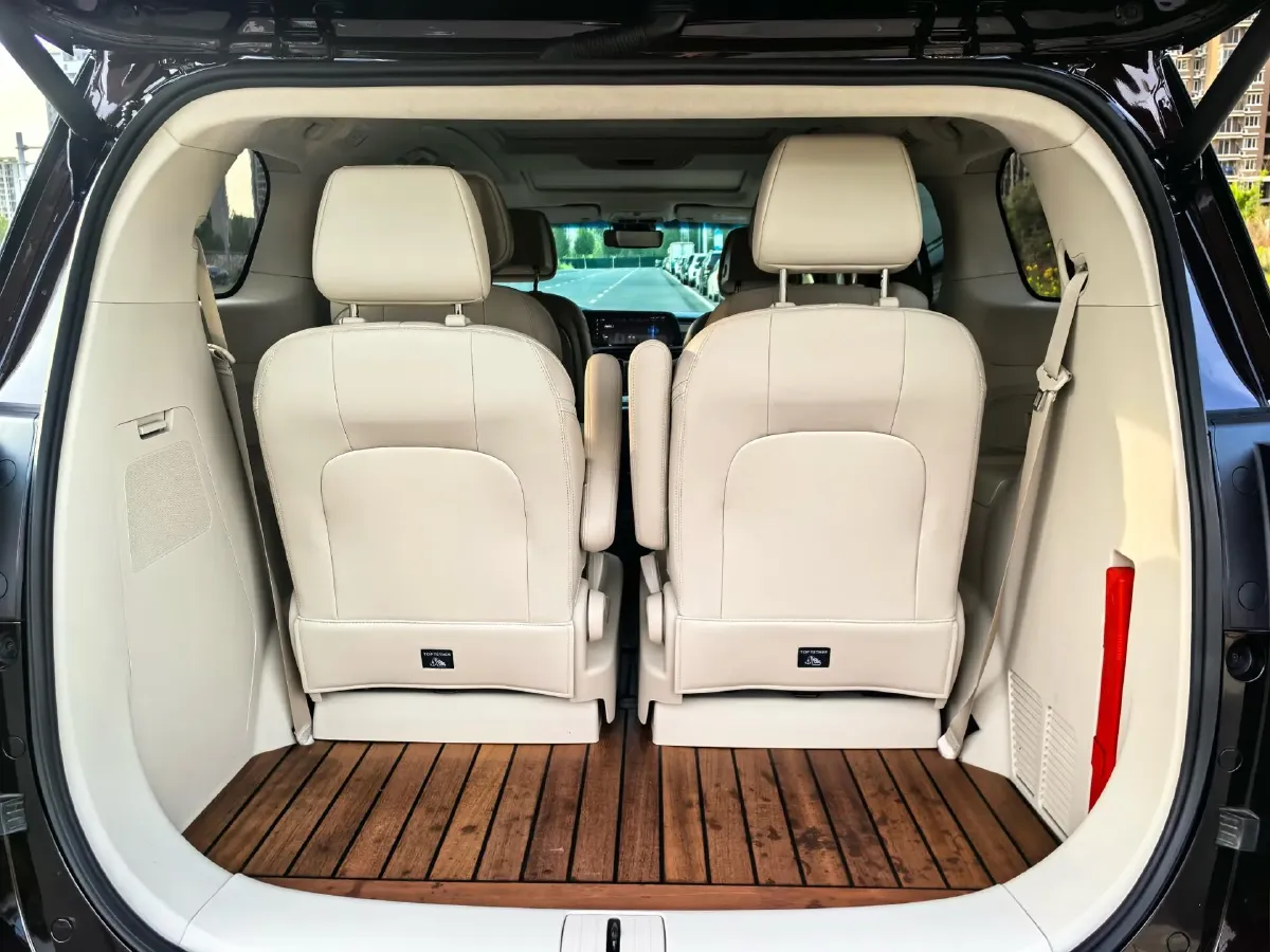 2021 Buick GL8 2.0T 237HP L4 9AT,autocango,china used car exporter,china ev exporter,chinese used car exporter,chinese used ev exporter