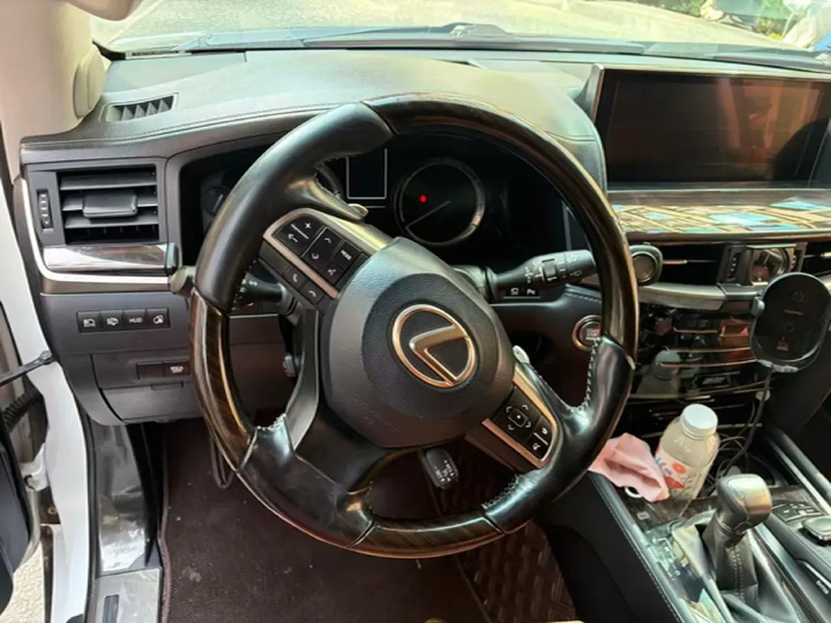 2017 Lexus LX 5.7L 367HP V8 8AT,autocango,china used car exporter,china ev exporter,chinese used car exporter,chinese used ev exporter