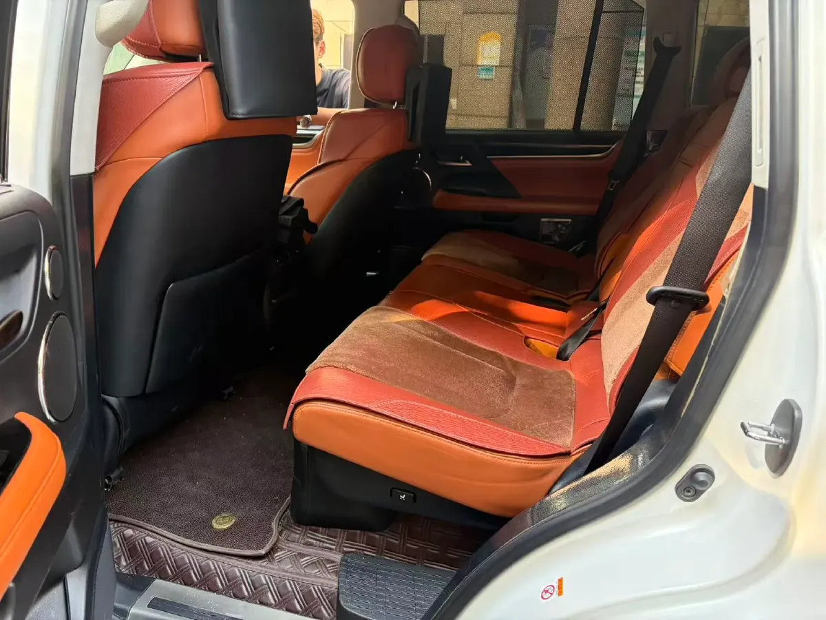 2017 Lexus LX 5.7L 367HP V8 8AT,autocango,china used car exporter,china ev exporter,chinese used car exporter,chinese used ev exporter