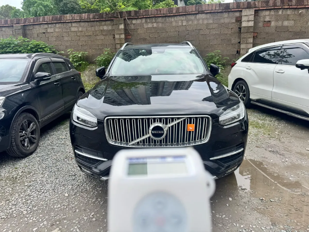 2018 Land Rover Discovery 2.0T 300HP L4 8AT,autocango,china used car exporter,china ev exporter,chinese used car exporter,chinese used ev exporter