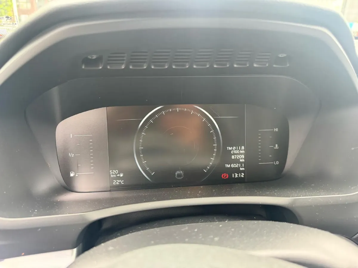 2018 Land Rover Discovery 2.0T 300HP L4 8AT,autocango,china used car exporter,china ev exporter,chinese used car exporter,chinese used ev exporter