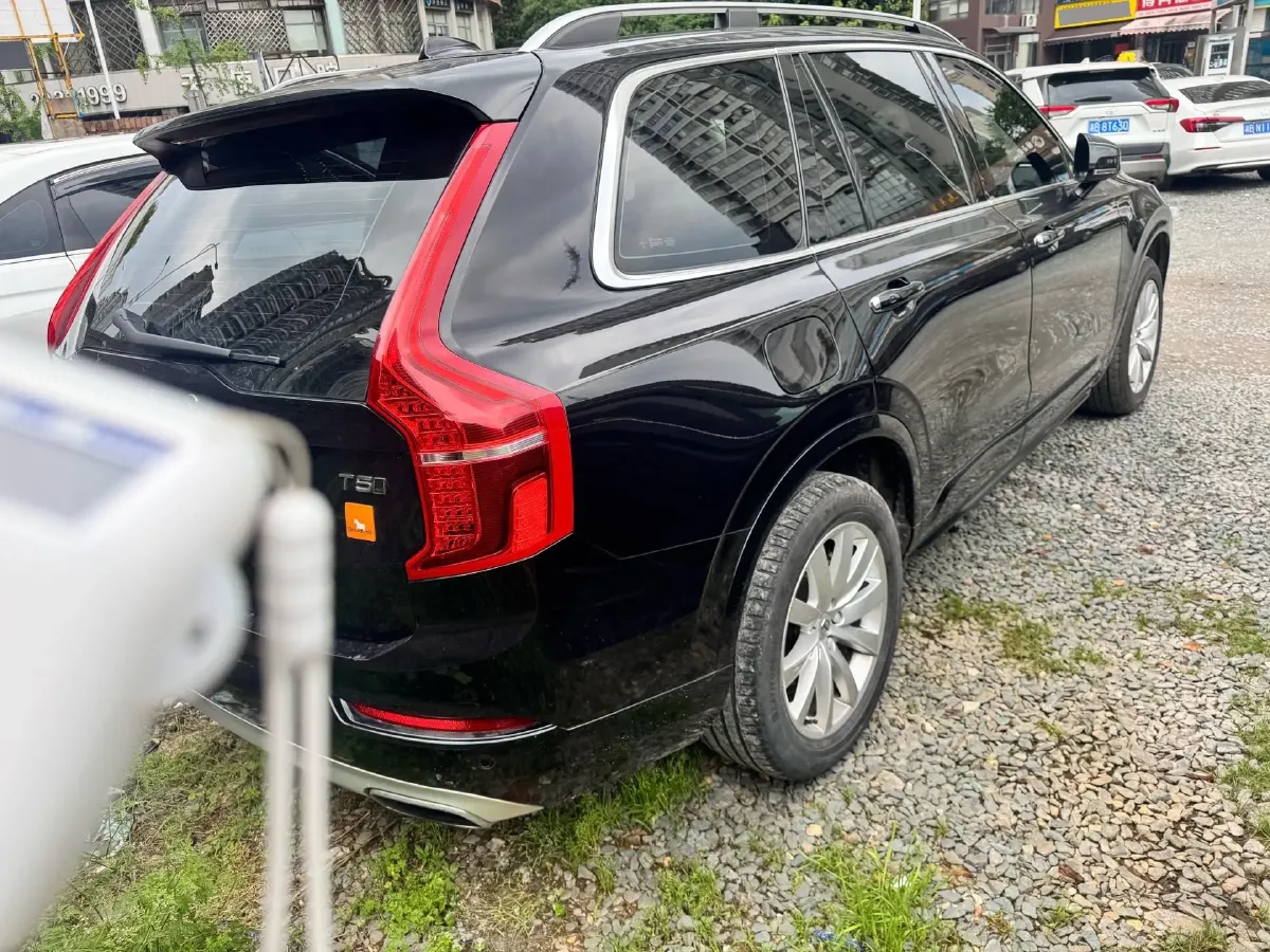 2018 Land Rover Discovery 2.0T 300HP L4 8AT,autocango,china used car exporter,china ev exporter,chinese used car exporter,chinese used ev exporter