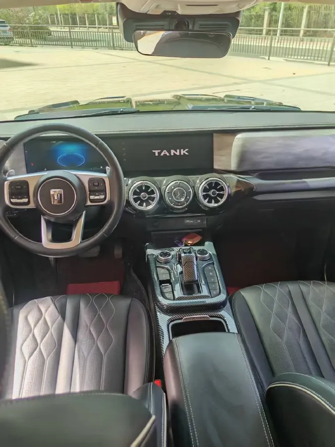 2021 Tank 300 2.0T 227HP L4 8AT,autocango,china used car exporter,china ev exporter,chinese used car exporter,chinese used ev exporter