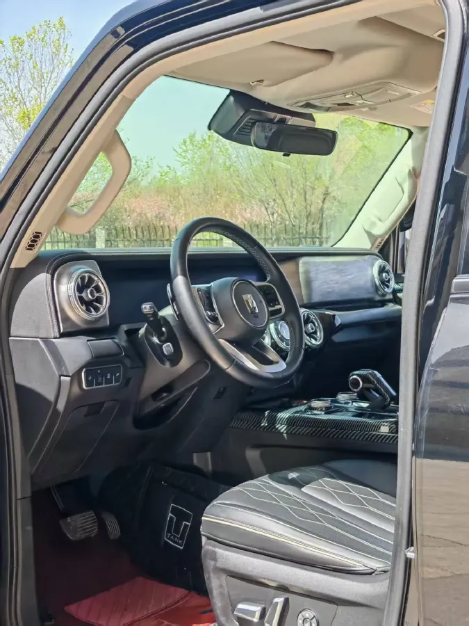 2021 Tank 300 2.0T 227HP L4 8AT,autocango,china used car exporter,china ev exporter,chinese used car exporter,chinese used ev exporter