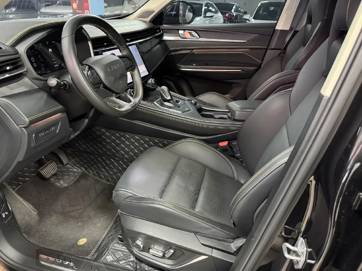 2023 MAXUS Interstellar 2.0T 261HP L4 8AT,autocango,china used car exporter,china ev exporter,chinese used car exporter,chinese used ev exporter