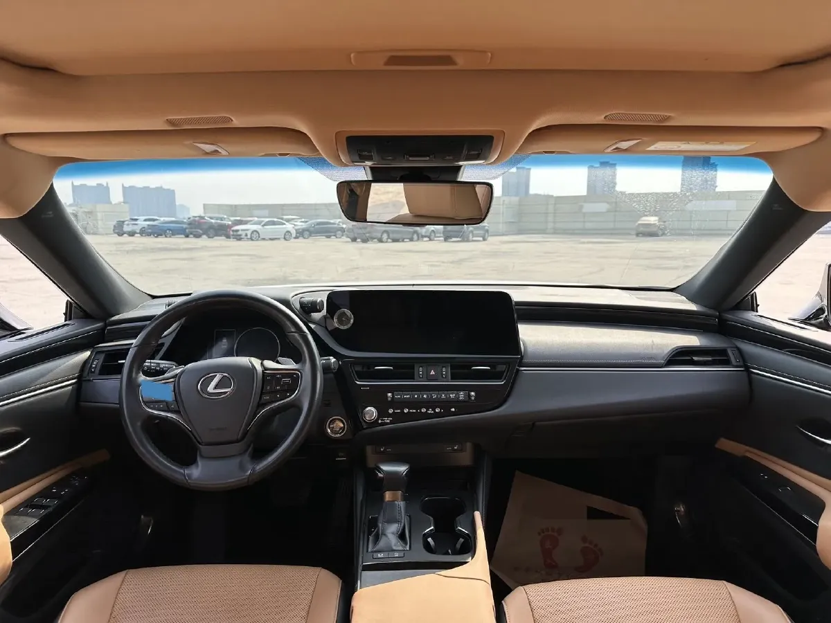 2023 Lexus ES 2.0L 173HP L4 CVT,autocango,china used car exporter,china ev exporter,chinese used car exporter,chinese used ev exporter