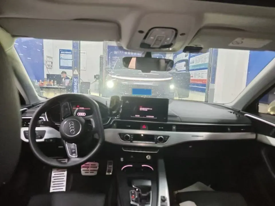 2020 Audi A4L 2.0T 190HP L4 7DCT,autocango,china used car exporter,china ev exporter,chinese used car exporter,chinese used ev exporter