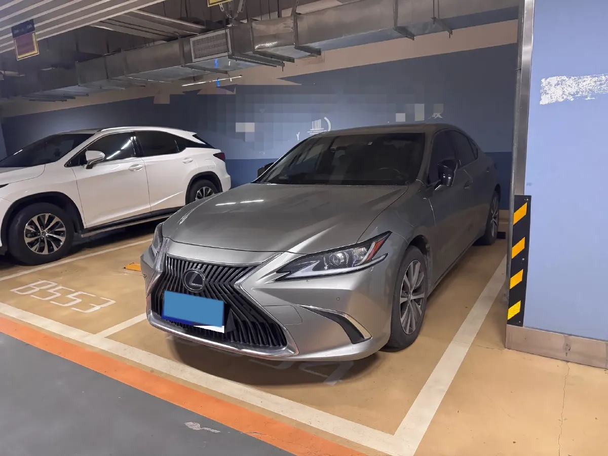 2020 Lexus ES 2.0L 173HP L4 CVT,autocango,china used car exporter,china ev exporter,chinese used car exporter,chinese used ev exporter