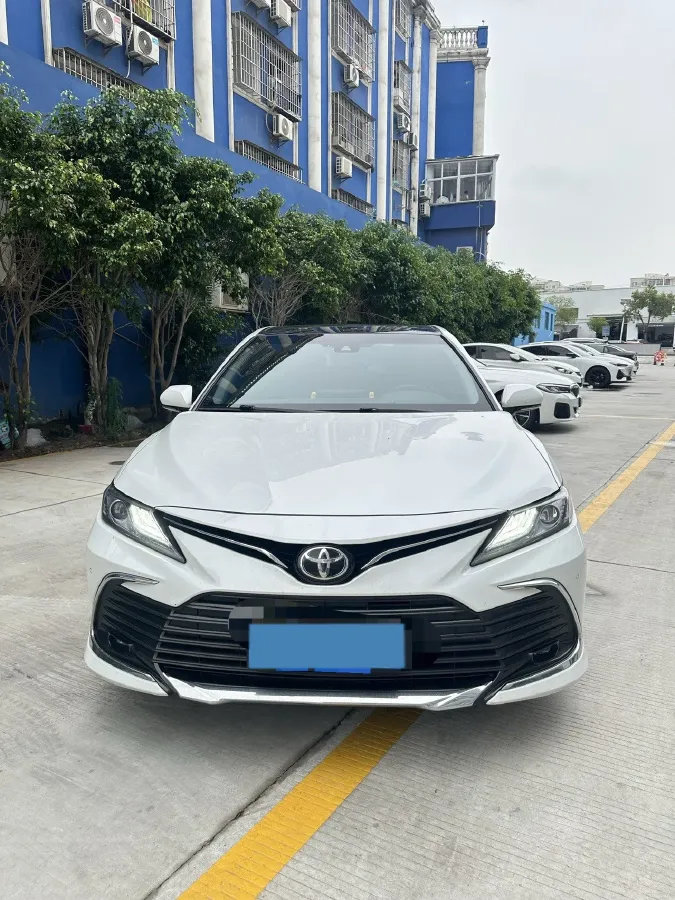 2023 Toyota Camry 2.5L 207HP L4 8AT,autocango,china used car exporter,china ev exporter,chinese used car exporter,chinese used ev exporter