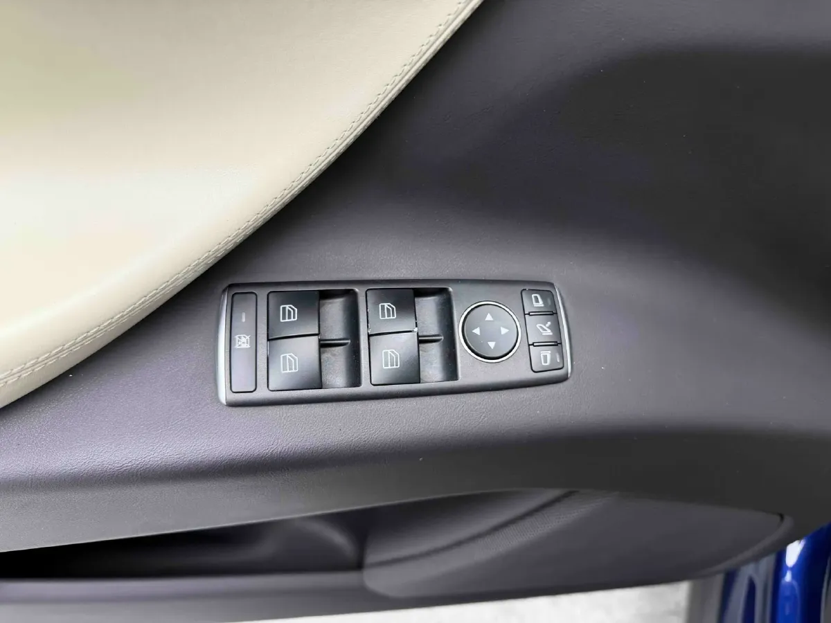 2017 Tesla Model X BEV 100KWH,autocango,china used car exporter,china ev exporter,chinese used car exporter,chinese used ev exporter