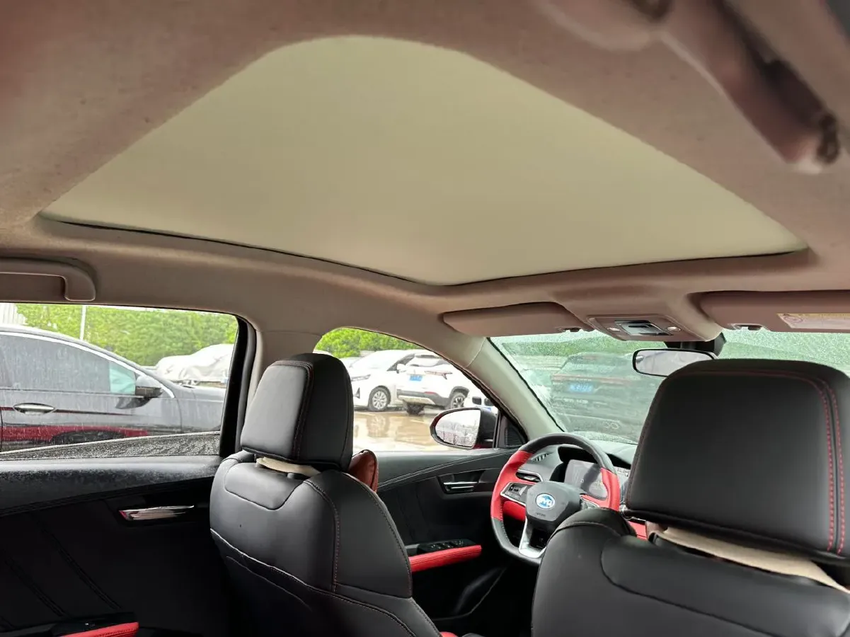 2021 MG Pilot 1.5T 173HP L4 7DCT,autocango,china used car exporter,china ev exporter,chinese used car exporter,chinese used ev exporter