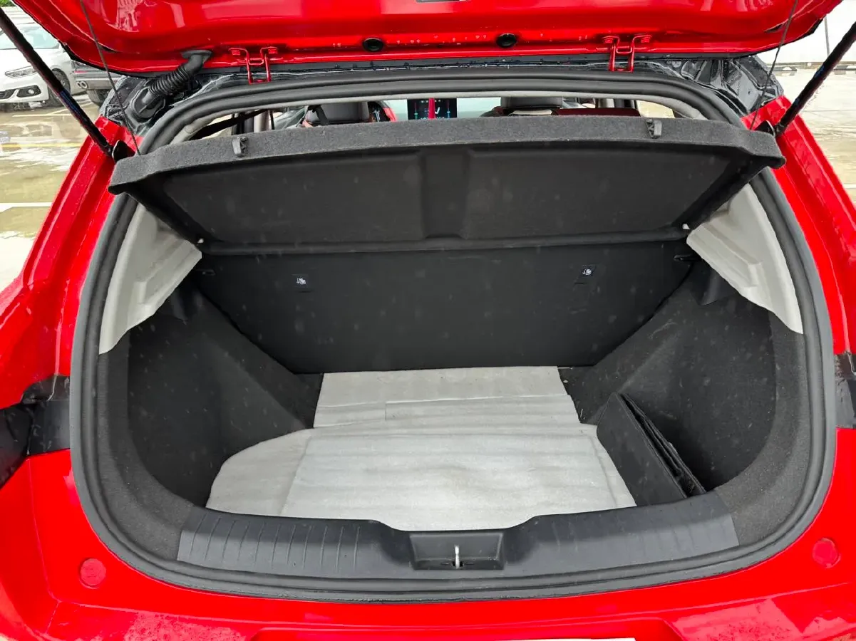 2021 MG Pilot 1.5T 173HP L4 7DCT,autocango,china used car exporter,china ev exporter,chinese used car exporter,chinese used ev exporter