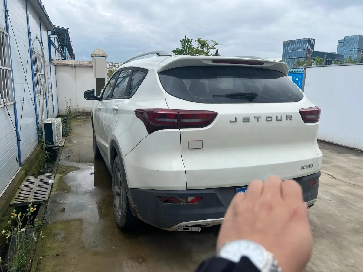 2020 Jetour X70M 1.5T 156HP L4 6DCT,autocango,china used car exporter,china ev exporter,chinese used car exporter,chinese used ev exporter