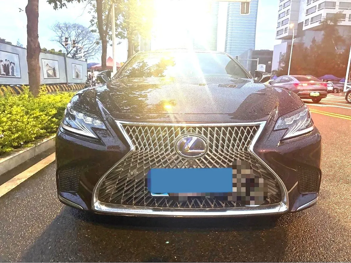 2018 Lexus LS 3.5L 299HP V6 E-CVT Hybrid,autocango,china used car exporter,china ev exporter,chinese used car exporter,chinese used ev exporter