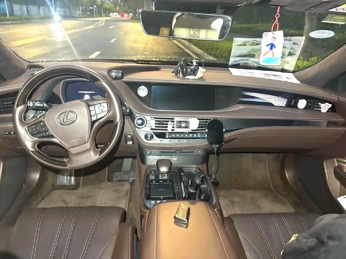 2018 Lexus LS 3.5L 299HP V6 E-CVT Hybrid,autocango,china used car exporter,china ev exporter,chinese used car exporter,chinese used ev exporter