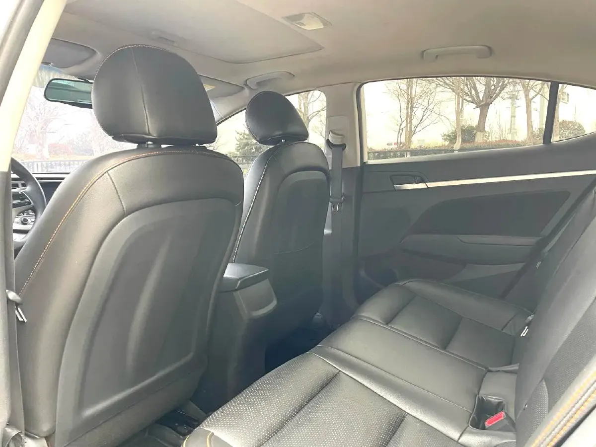 2016 Hyundai Elantra 1.6L 130HP L4 6AT,autocango,china used car exporter,china ev exporter,chinese used car exporter,chinese used ev exporter