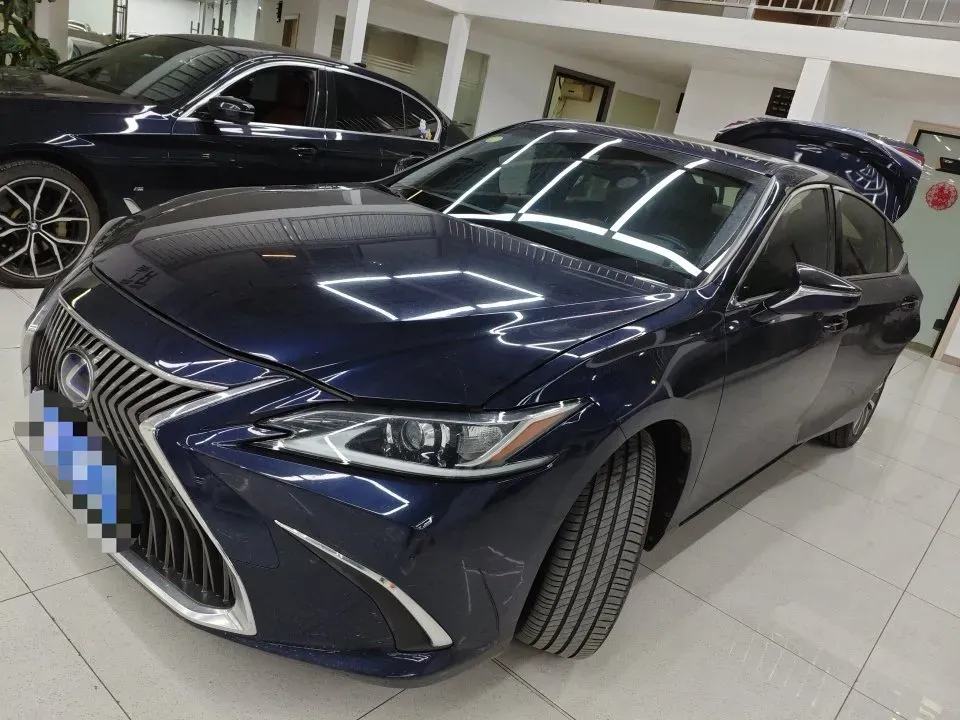2021 Lexus ES 2.5L 178HP L4 E-CVT Hybrid,autocango,china used car exporter,china ev exporter,chinese used car exporter,chinese used ev exporter