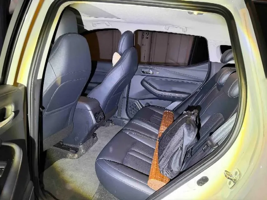 2021 GAC Trumpchi GS4 1.5T 169HP L4 7DCT,autocango,china used car exporter,china ev exporter,chinese used car exporter,chinese used ev exporter