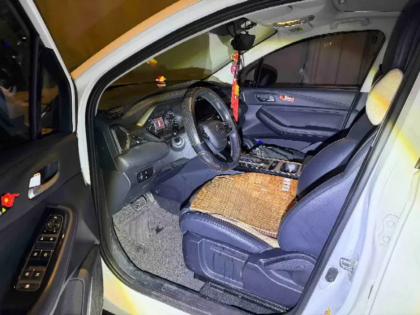 2021 GAC Trumpchi GS4 1.5T 169HP L4 7DCT,autocango,china used car exporter,china ev exporter,chinese used car exporter,chinese used ev exporter