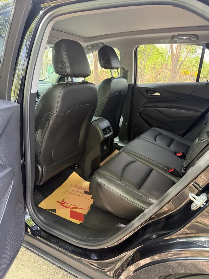 2022 Chevrolet Equinox 1.5T 169HP L4 6AT,autocango,china used car exporter,china ev exporter,chinese used car exporter,chinese used ev exporter