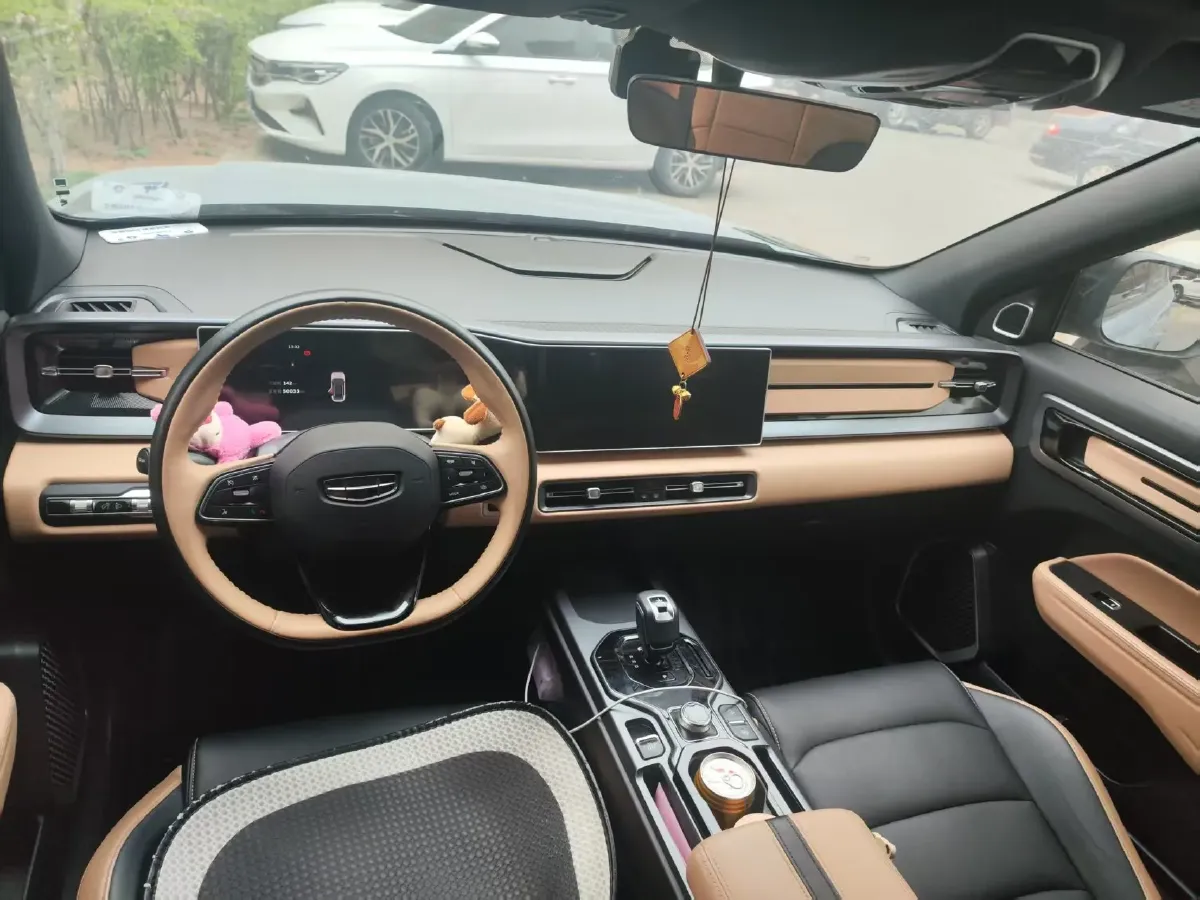 2023 Geely ICON 1.5T 181HP L4 7DCT,autocango,china used car exporter,china ev exporter,chinese used car exporter,chinese used ev exporter