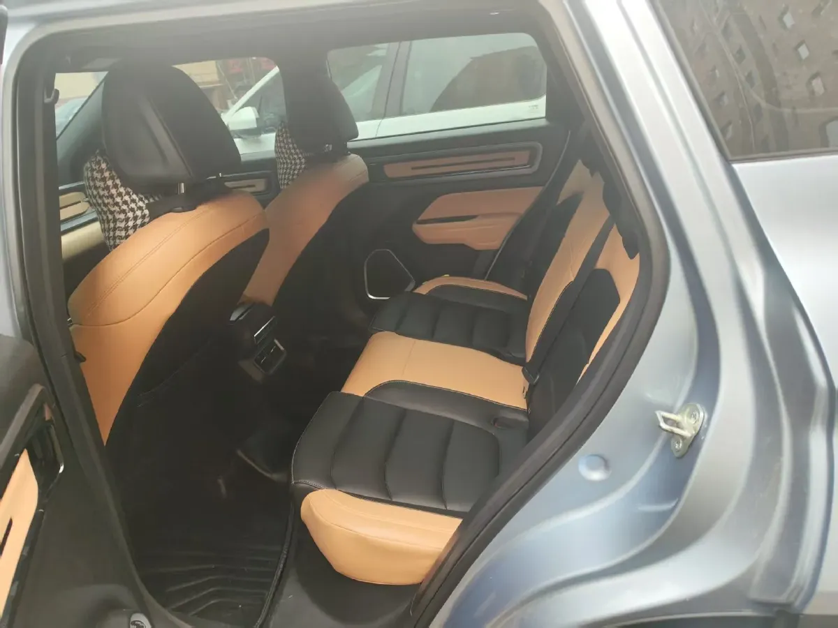 2023 Geely ICON 1.5T 181HP L4 7DCT,autocango,china used car exporter,china ev exporter,chinese used car exporter,chinese used ev exporter