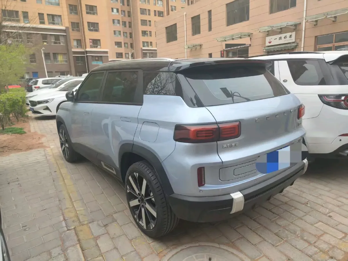 2023 Geely ICON 1.5T 181HP L4 7DCT,autocango,china used car exporter,china ev exporter,chinese used car exporter,chinese used ev exporter