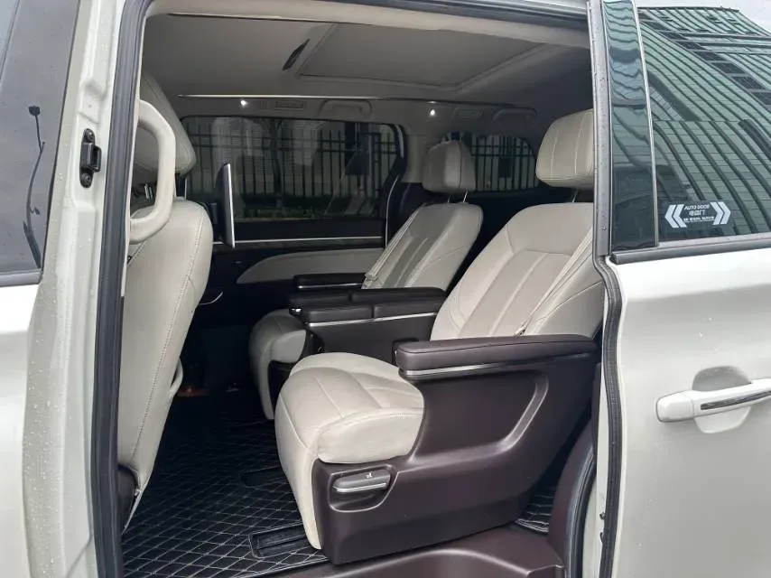 2021 GAC Trumpchi M8 2.0T 252HP L4 8AT,autocango,china used car exporter,china ev exporter,chinese used car exporter,chinese used ev exporter