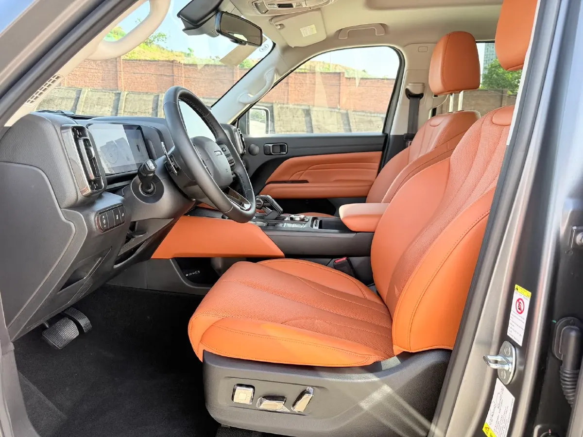 2024 Haval H9 2.0T 224HP L4 8AT,autocango,china used car exporter,china ev exporter,chinese used car exporter,chinese used ev exporter