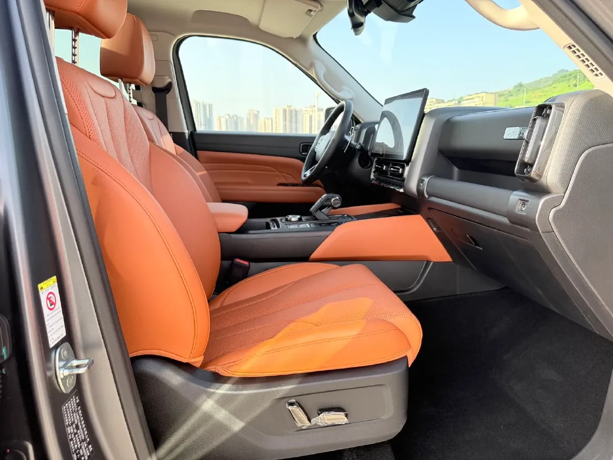 2024 Haval H9 2.0T 224HP L4 8AT,autocango,china used car exporter,china ev exporter,chinese used car exporter,chinese used ev exporter