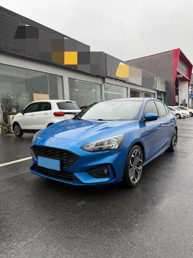 2020 Ford Focus 1.5T 174HP L3 8AT,autocango,china used car exporter,china ev exporter,chinese used car exporter,chinese used ev exporter